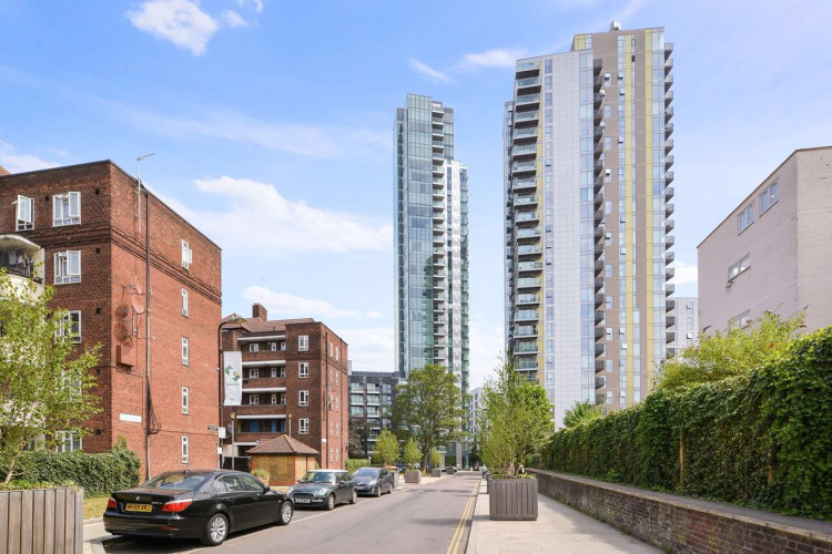 SKYLINE APARTMENT - LONDON - London Property Group